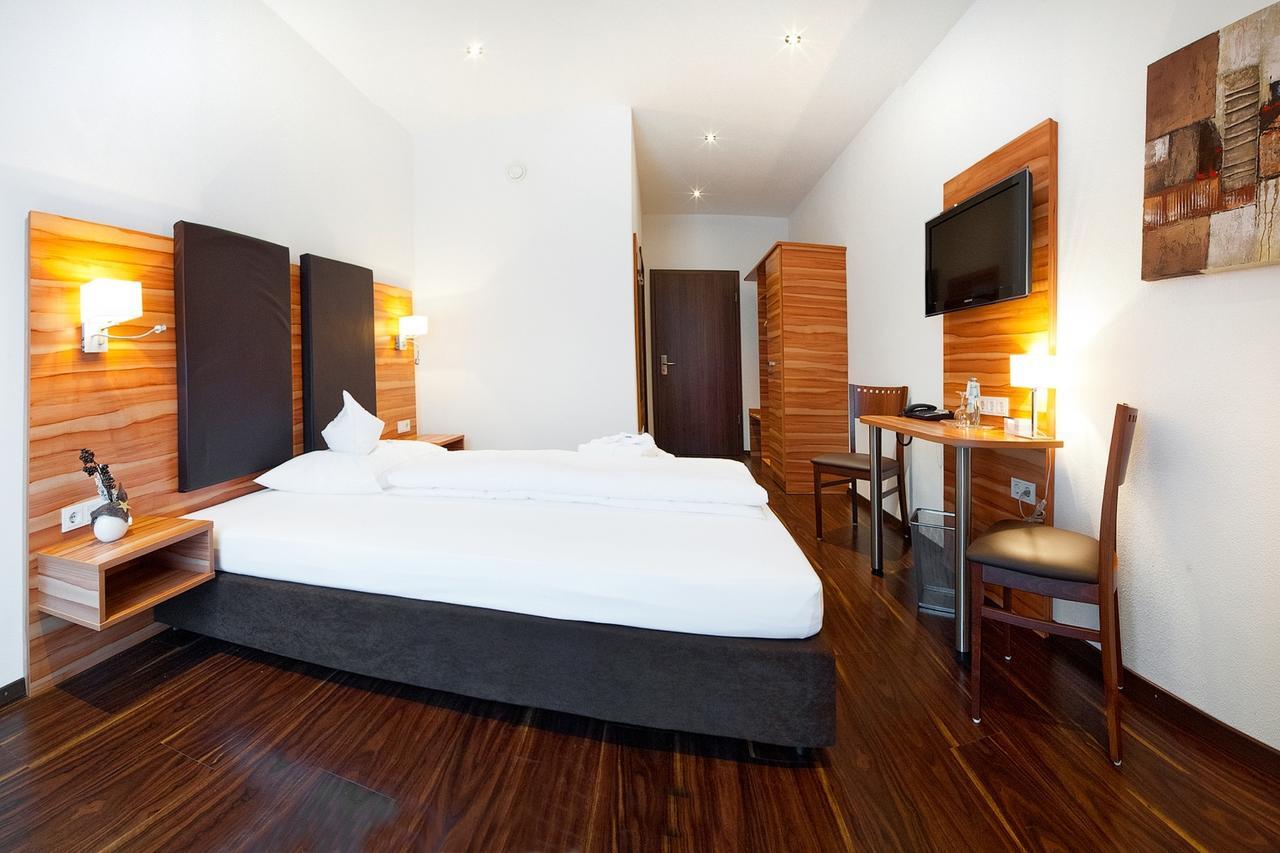 Hotel-Renner Buchbach 객실 사진